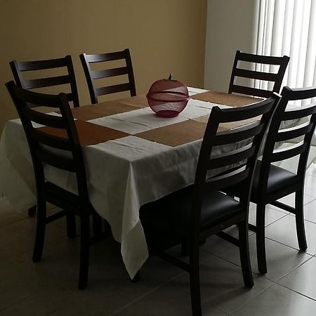 Monterrey Mexico Suites Extérieur photo